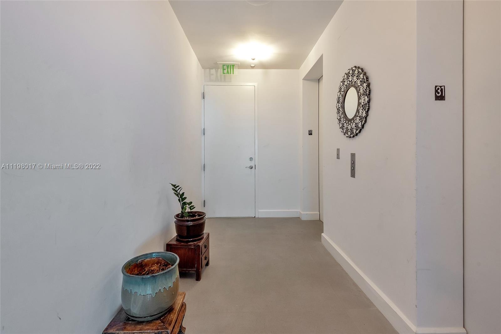 CONTINUUM ON SOUTH BEACH - Residential