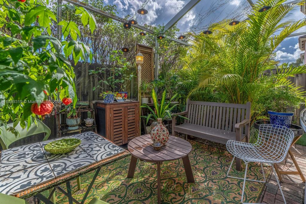 DORAL ISLES CARIBBEAN - Residential