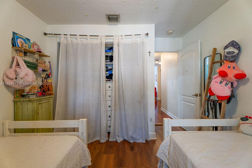 DORAL ISLES CARIBBEAN - Residential