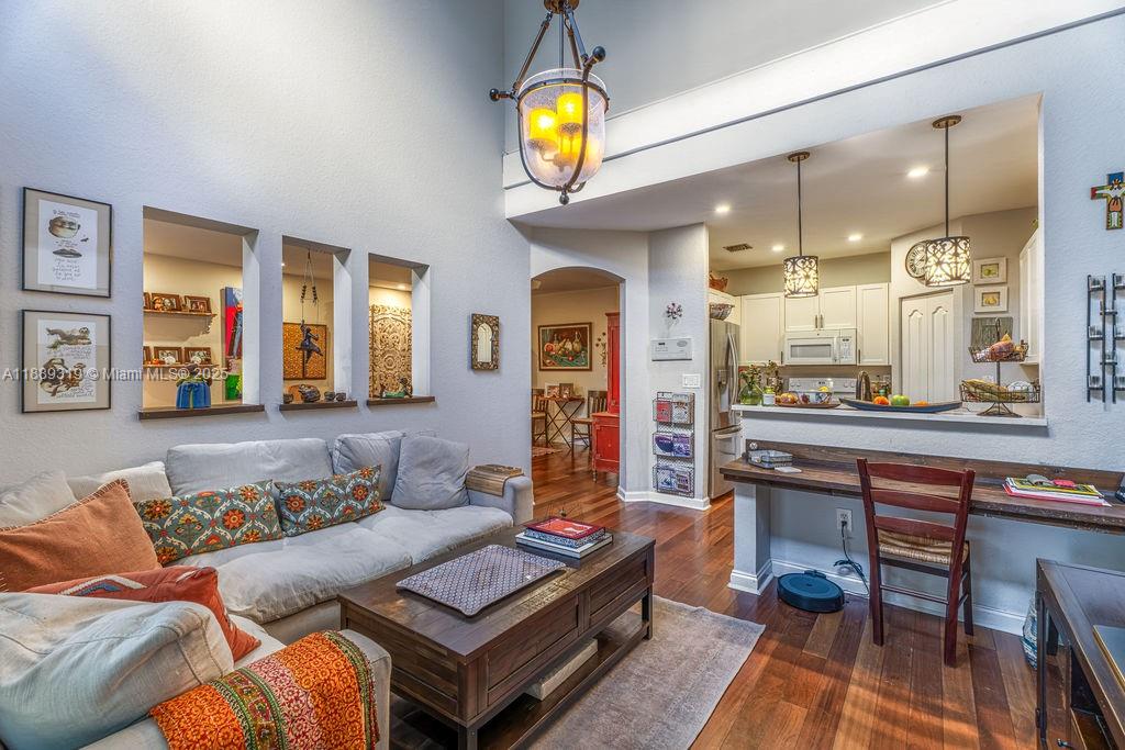 DORAL ISLES CARIBBEAN - Residential