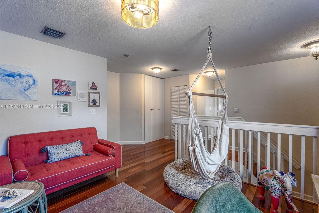 DORAL ISLES CARIBBEAN - Residential