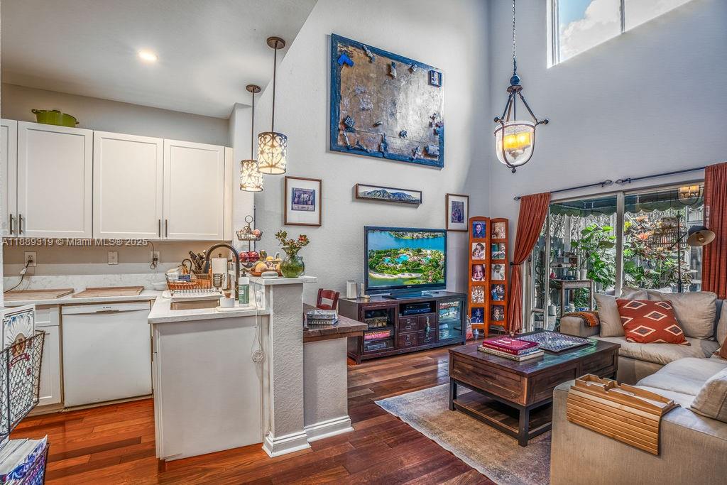 DORAL ISLES CARIBBEAN - Residential