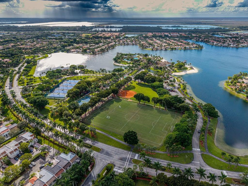 DORAL ISLES CARIBBEAN - Residential