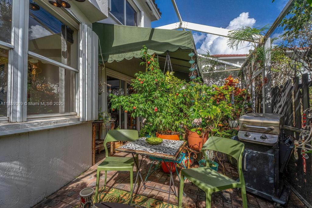 DORAL ISLES CARIBBEAN - Residential