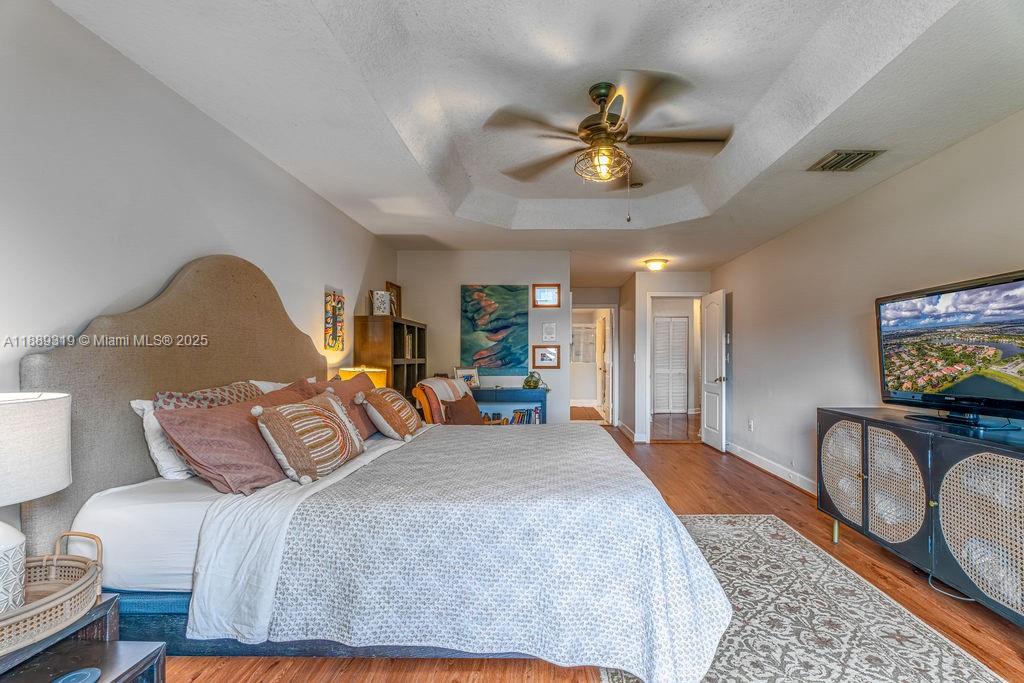 DORAL ISLES CARIBBEAN - Residential