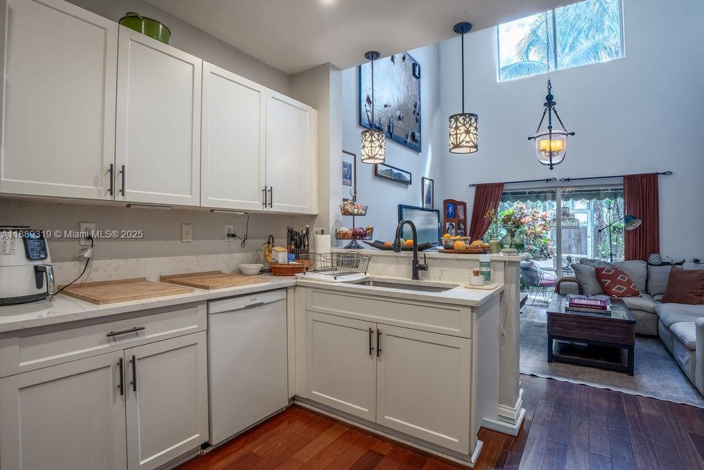 DORAL ISLES CARIBBEAN - Residential