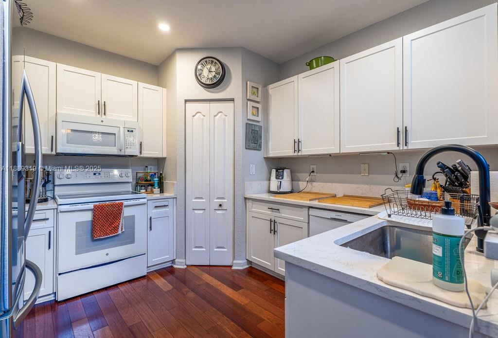 DORAL ISLES CARIBBEAN - Residential