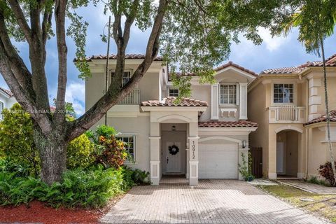 Photo of 10912 NW 69th St, Doral, FL 33178 (MLS # A11889319)