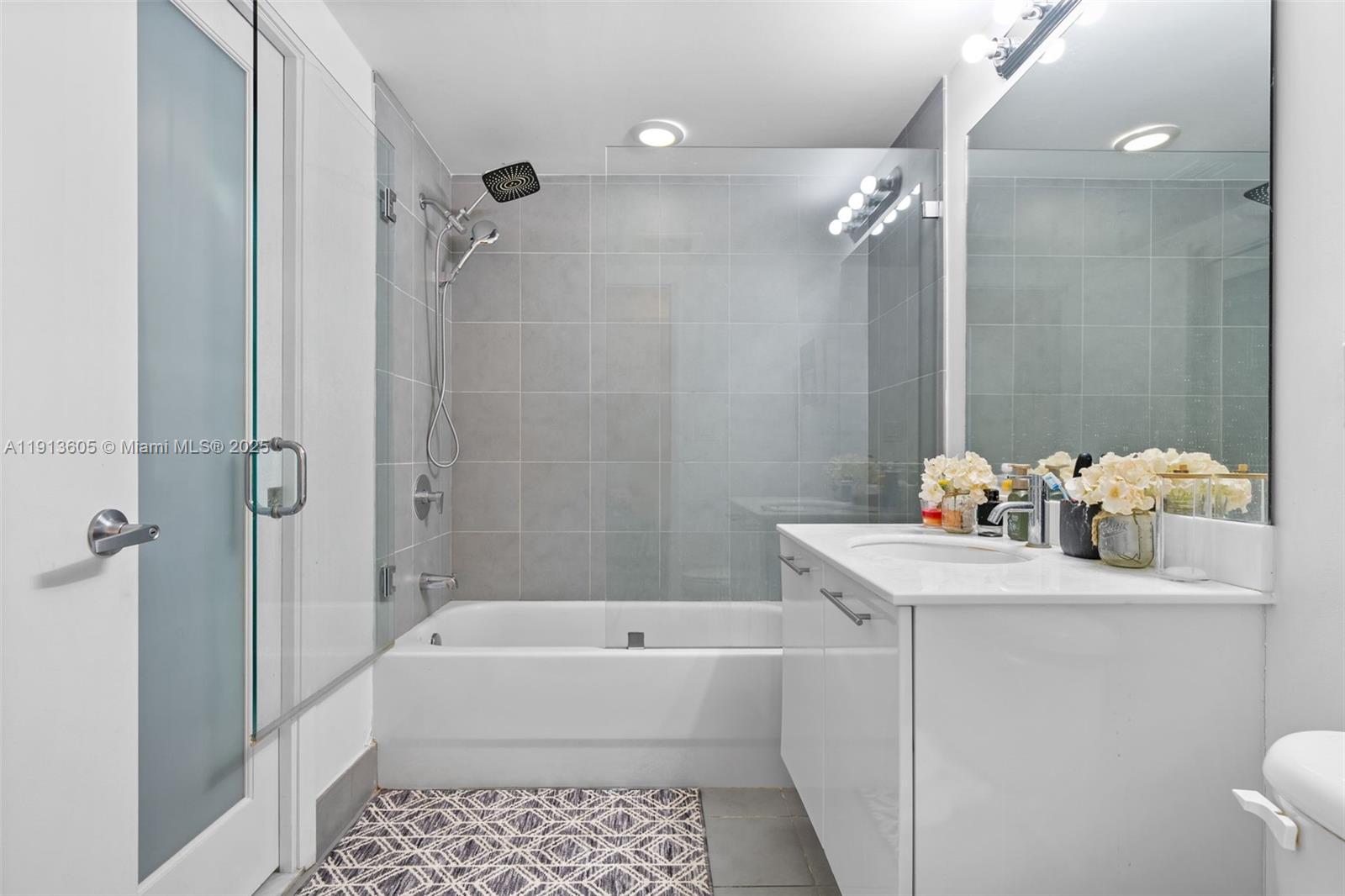 MINT CONDO - Residential Lease