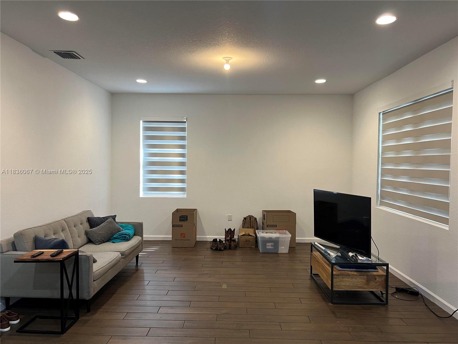13240 SW 272nd St, Homestead, FL, 33032/$600,000 4 13240 SW 272nd St
