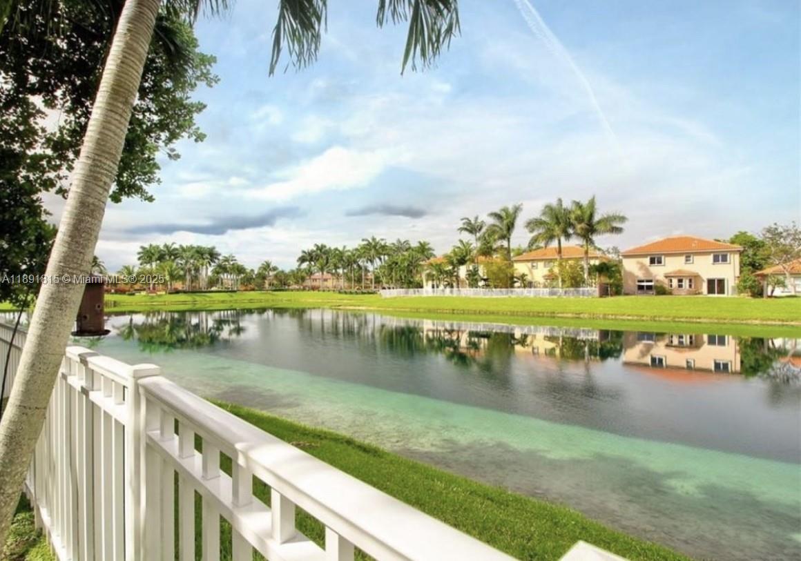 ESTATES AT MENDICINO - Residential Lease