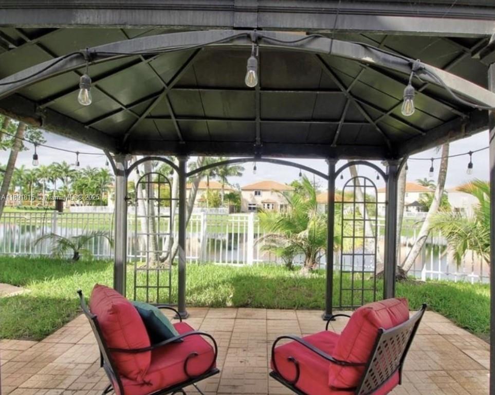 ESTATES AT MENDICINO - Residential Lease
