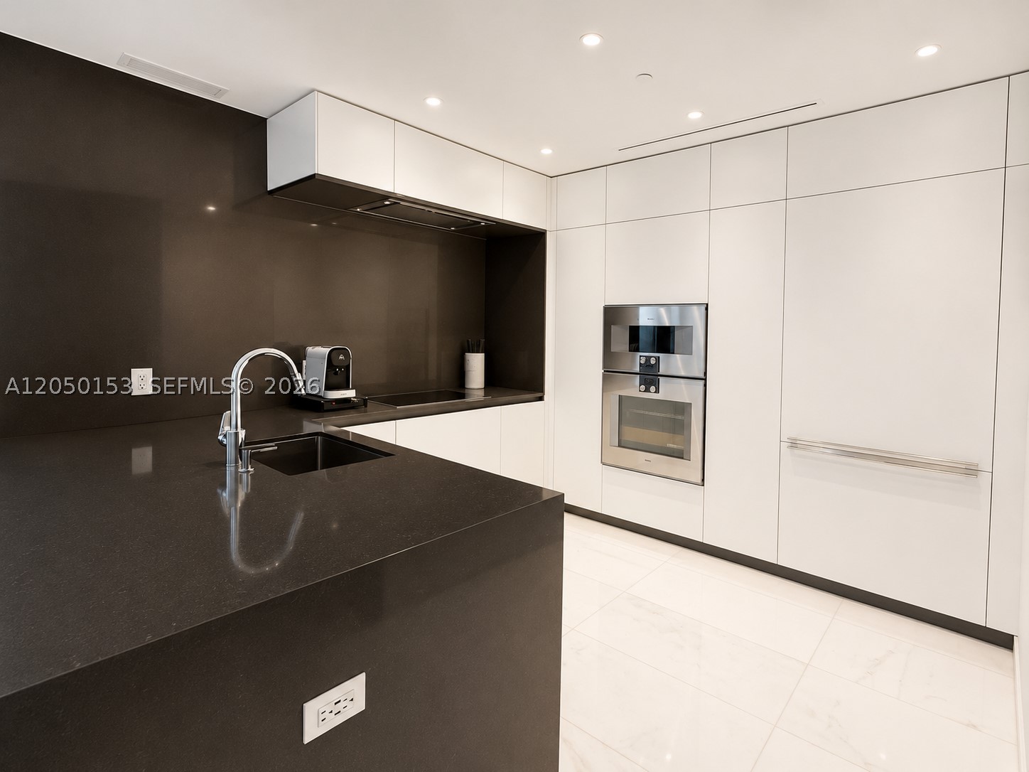 300 Biscayne Boulevard Way 2609W