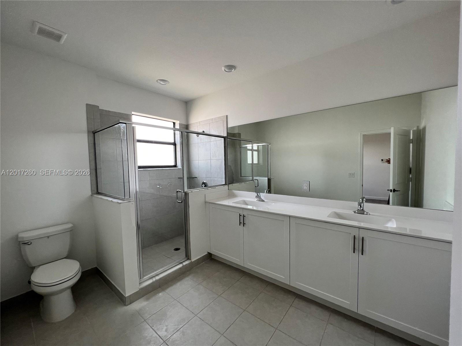 CORSICA SILVER PALM - Residential