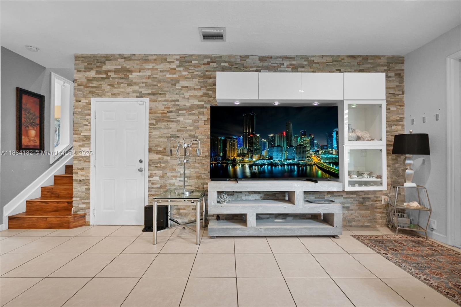 COURTS AT TUSCANY WEST - Residential