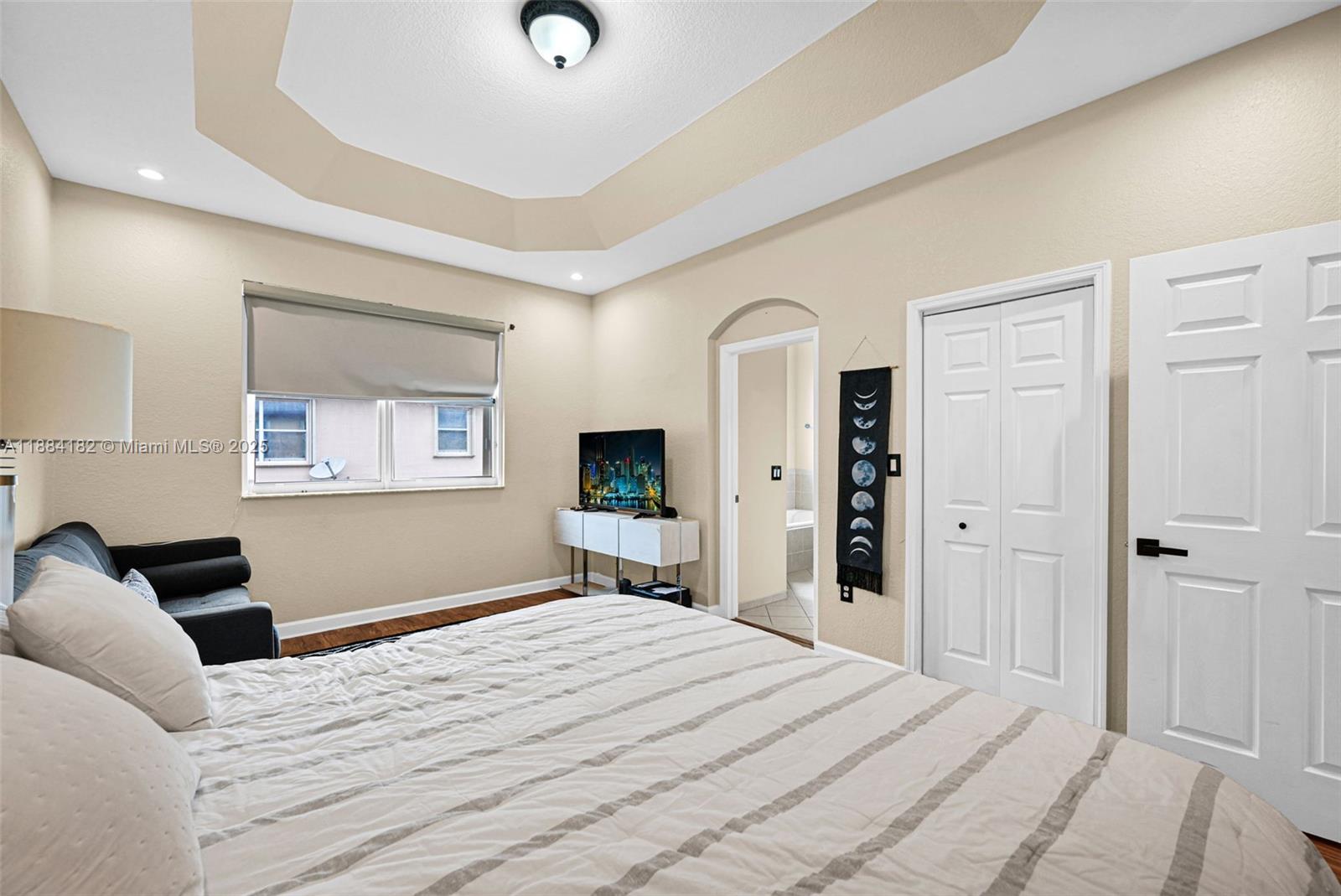 COURTS AT TUSCANY WEST - Residential