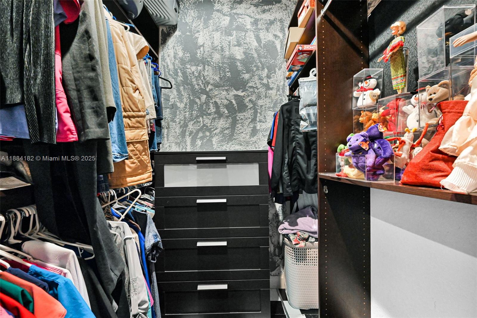 COURTS AT TUSCANY WEST - Residential