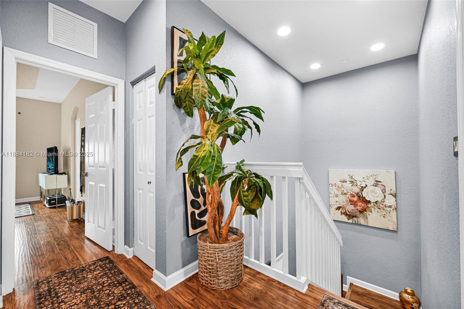 COURTS AT TUSCANY WEST - Residential