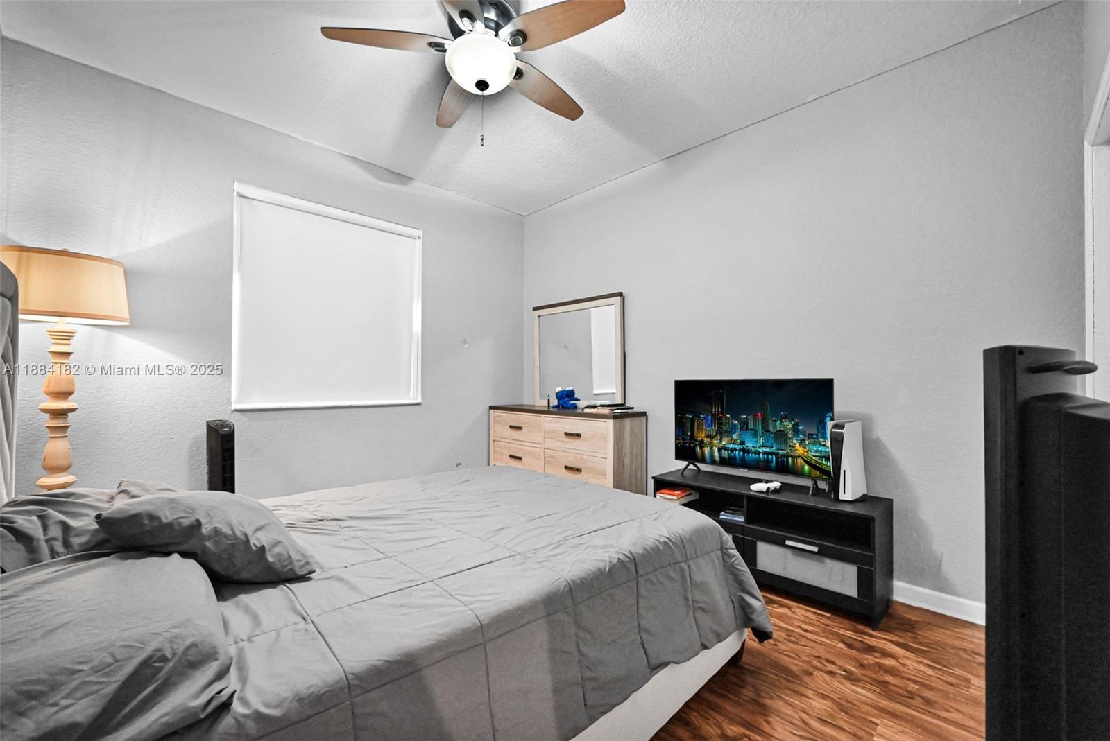 COURTS AT TUSCANY WEST - Residential