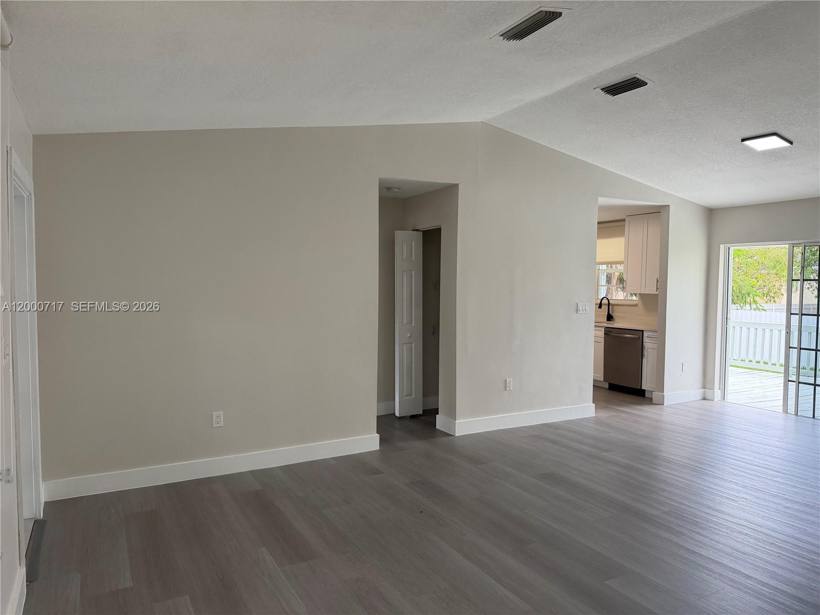 AURORA PARK SUB - Residential Lease