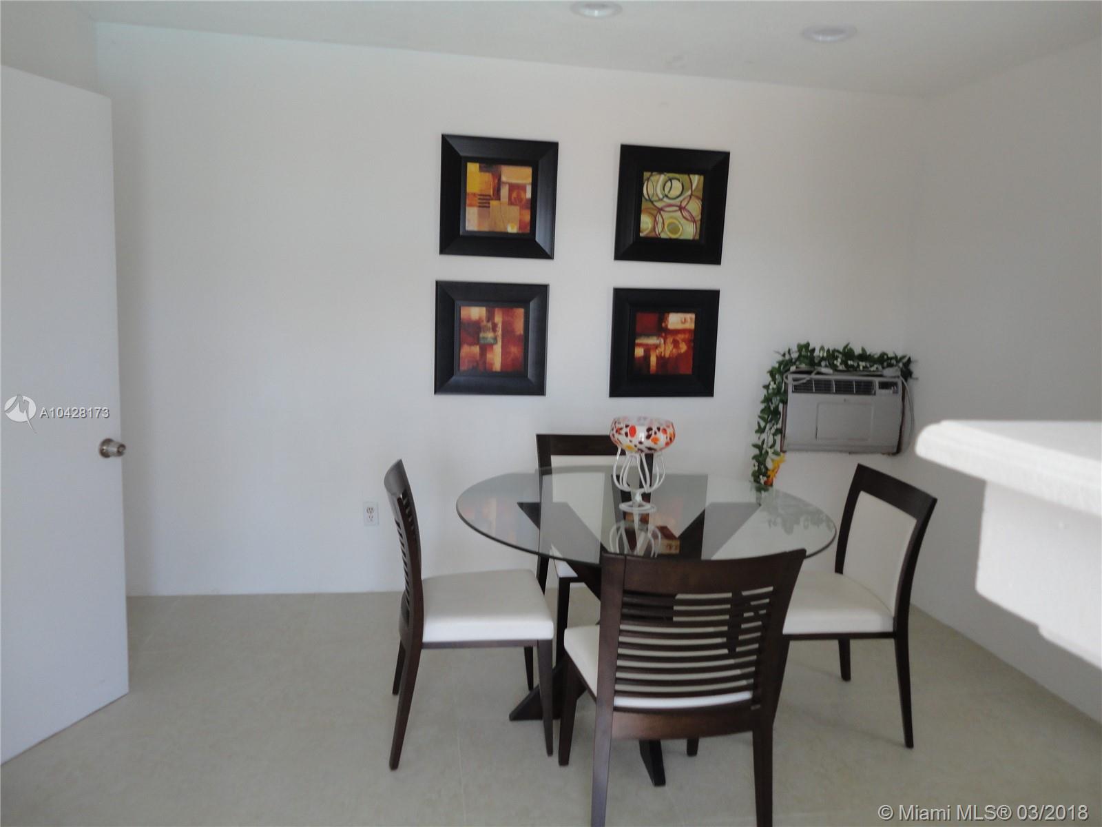 AVIATION COUNTRY CLUB 1ST - Residential