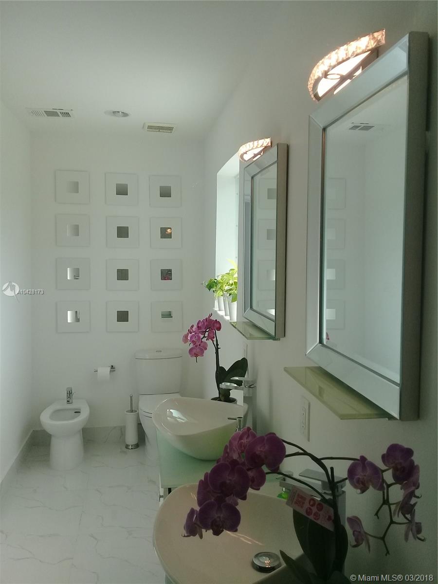 AVIATION COUNTRY CLUB 1ST - Residential