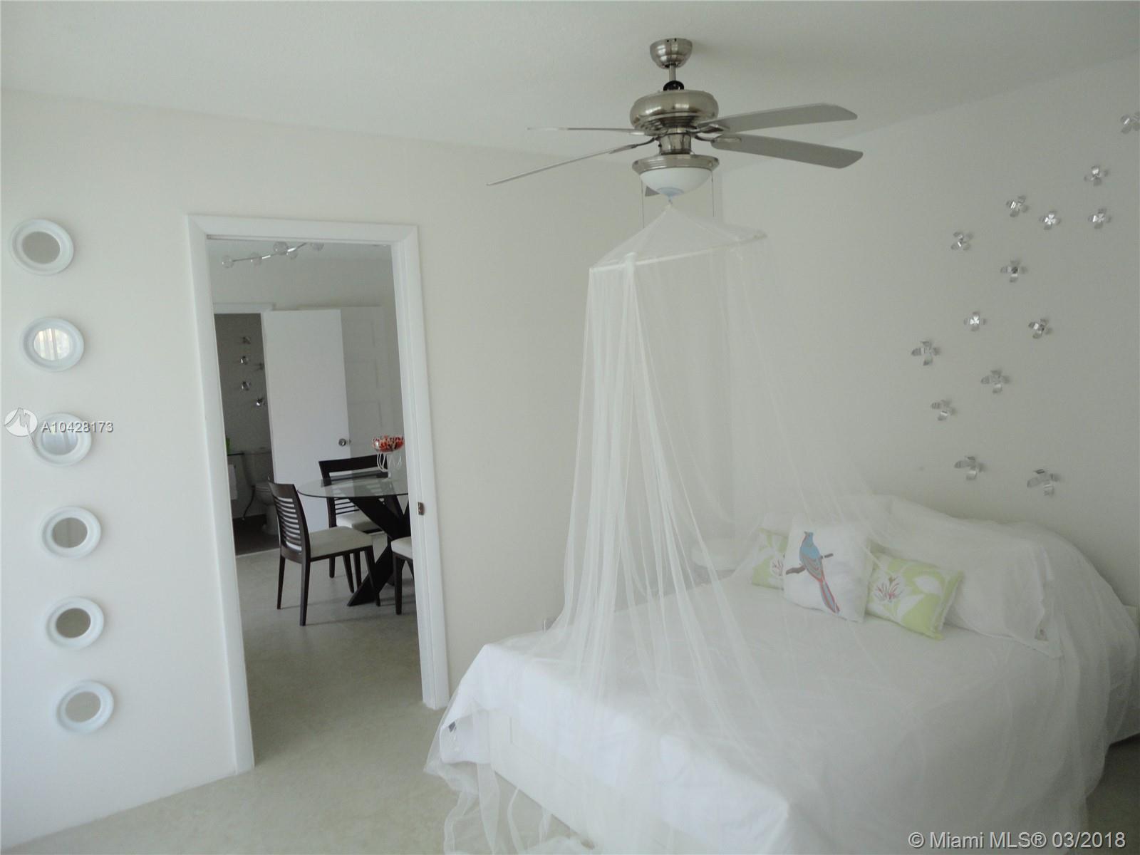 AVIATION COUNTRY CLUB 1ST - Residential