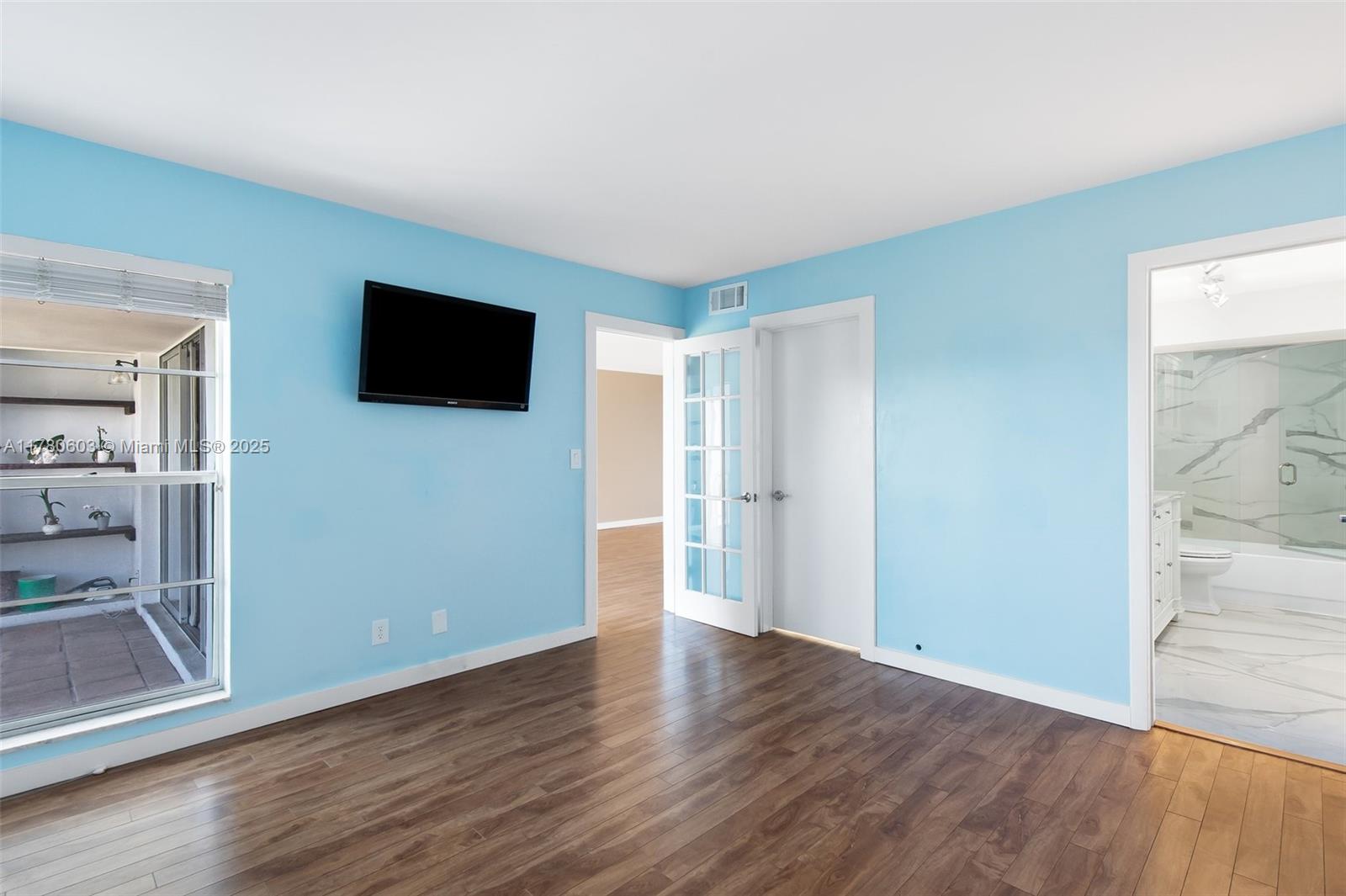 RIVER SHORES CONDO - Residential