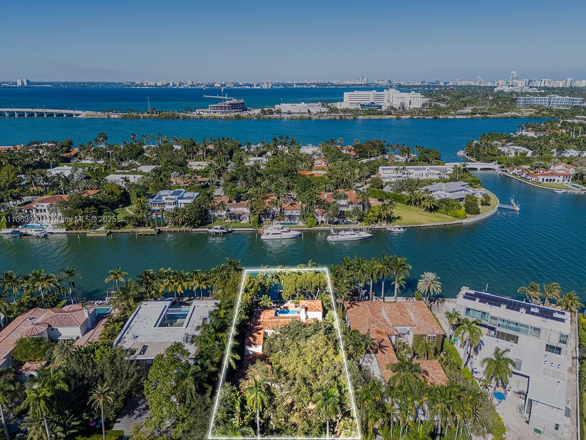 SUNSET ISLANDS-ISLAND NO 4 - Residential Lease