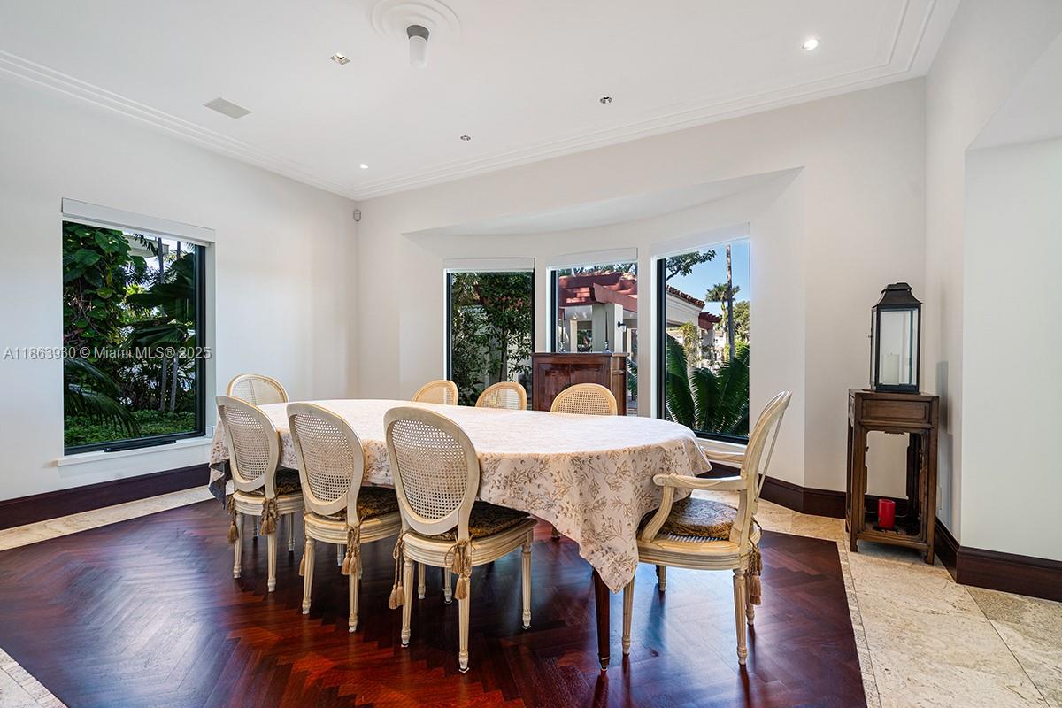 SUNSET ISLANDS-ISLAND NO 4 - Residential Lease