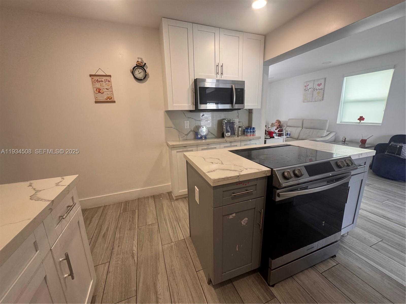 OLYMPIA HEIGHTS - Residential