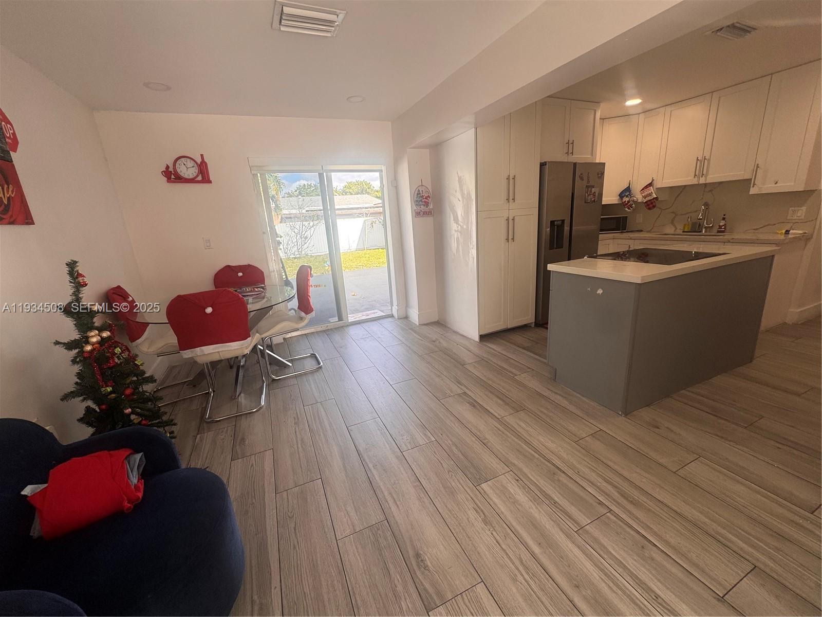 OLYMPIA HEIGHTS - Residential