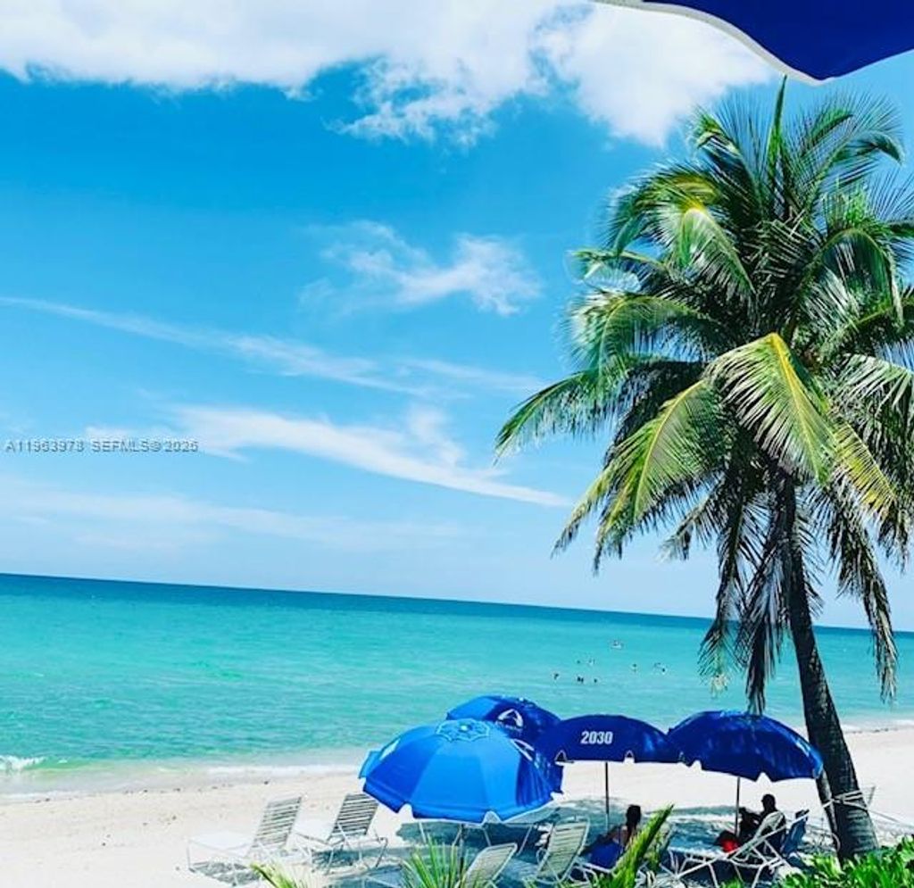 Photo of 410 SE 2nd St #210, Hallandale Beach, FL 33009 (MLS # A11963978)