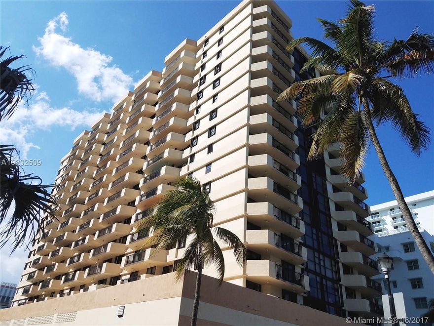 Beautifully updated oceanfront residence with ocean and canal views. The open style kitchen has new
cabinets and stainless steel appliances. Both bathrooms have been updated with contemporary
features; California walk-in closet; all windows have hurricane accordion shutters; long balcony reaches
living rm & bedroom. Interior building doors and hallways were updated. Building has many amenities
including pool, gym, 24 hr security and direct beach access. Located within walking distance to South
Beach!