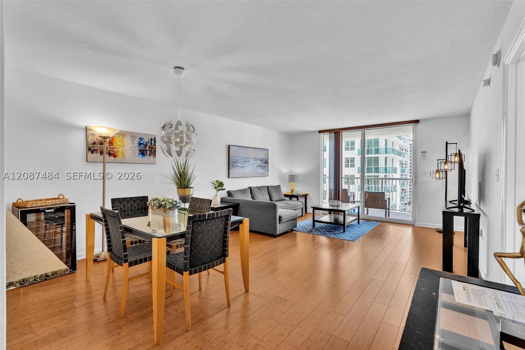 1200 Brickell Bay Dr