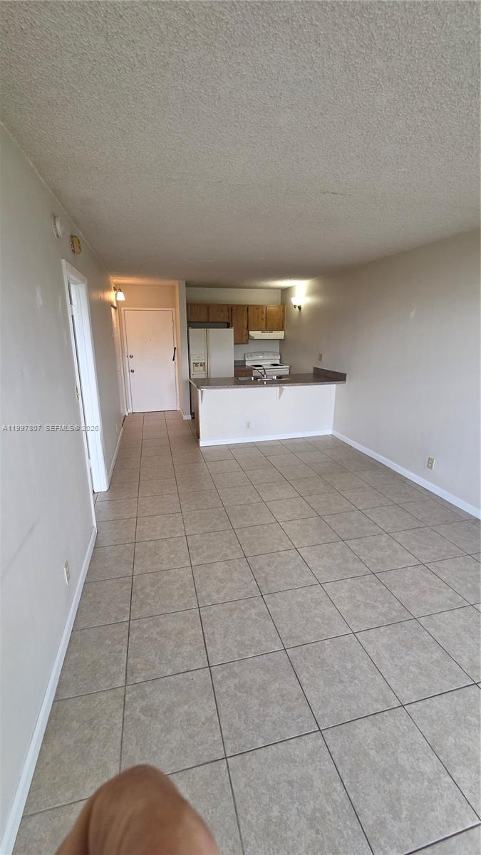 CORAL SPRINGS TOWER CLUB - Residential Lease