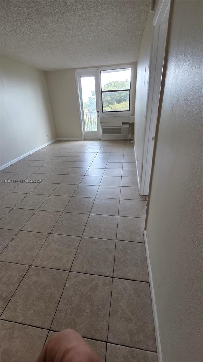 CORAL SPRINGS TOWER CLUB - Residential Lease