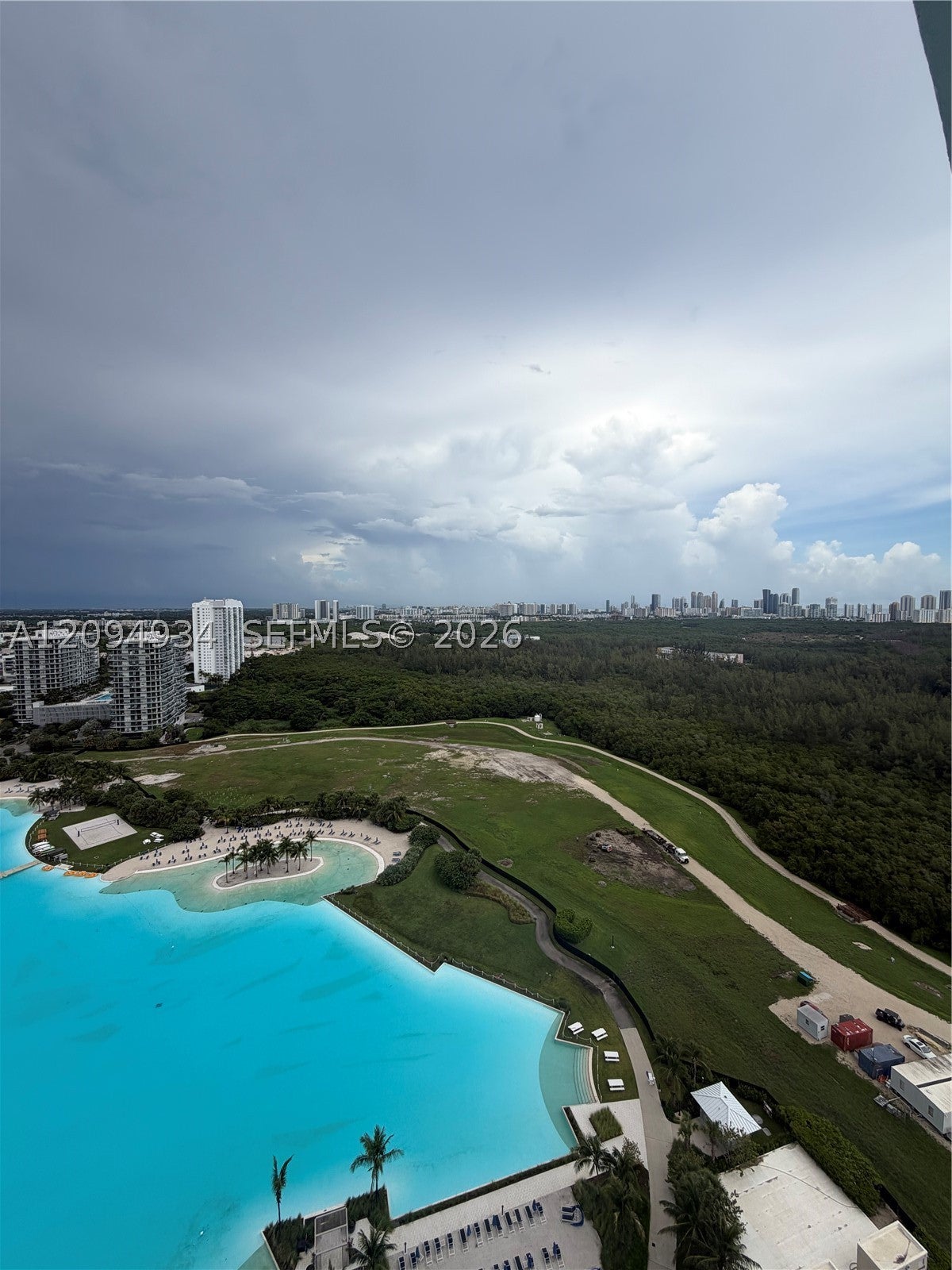 2411 Laguna Cir 2408