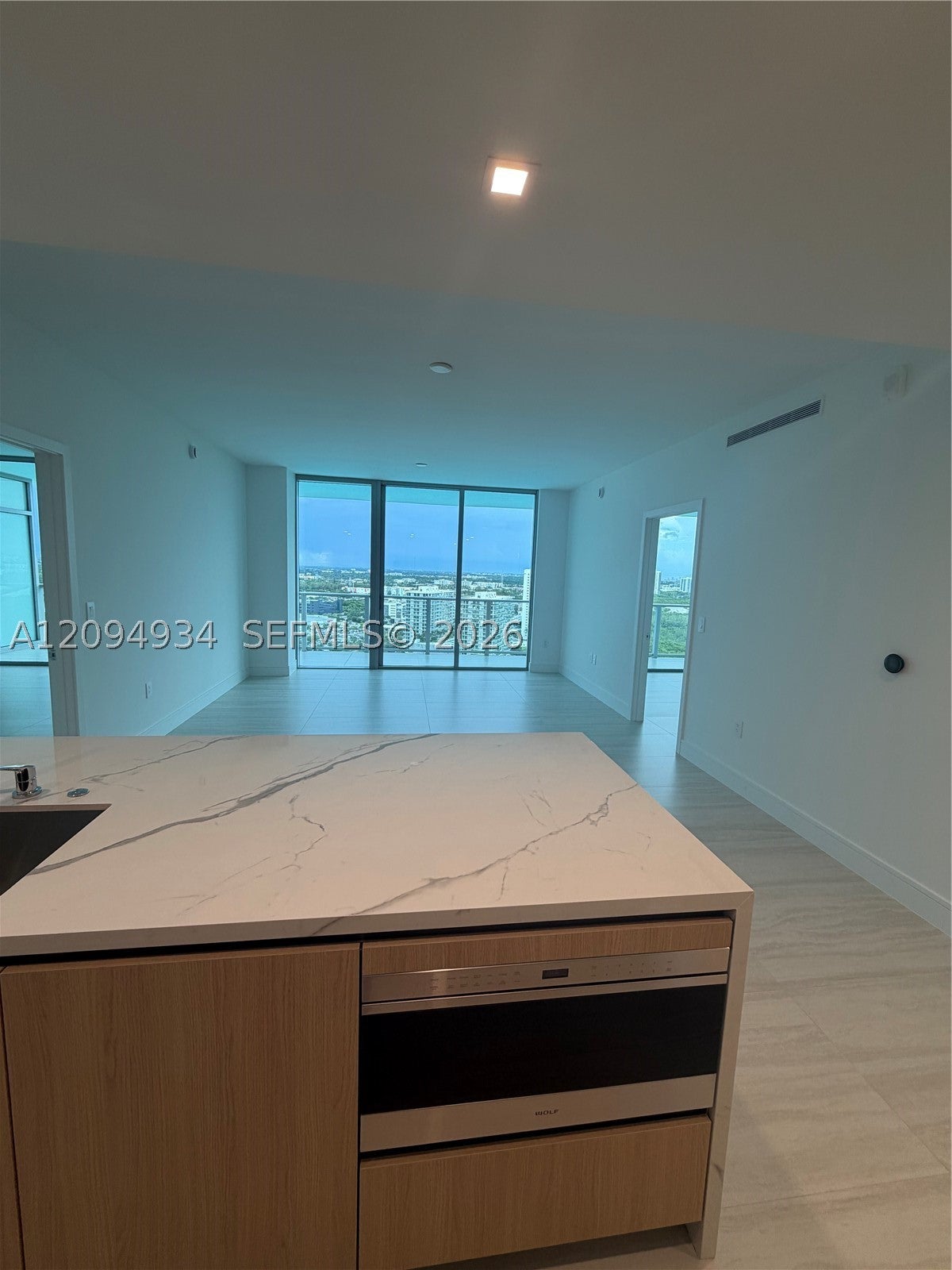 2411 Laguna Cir 2408