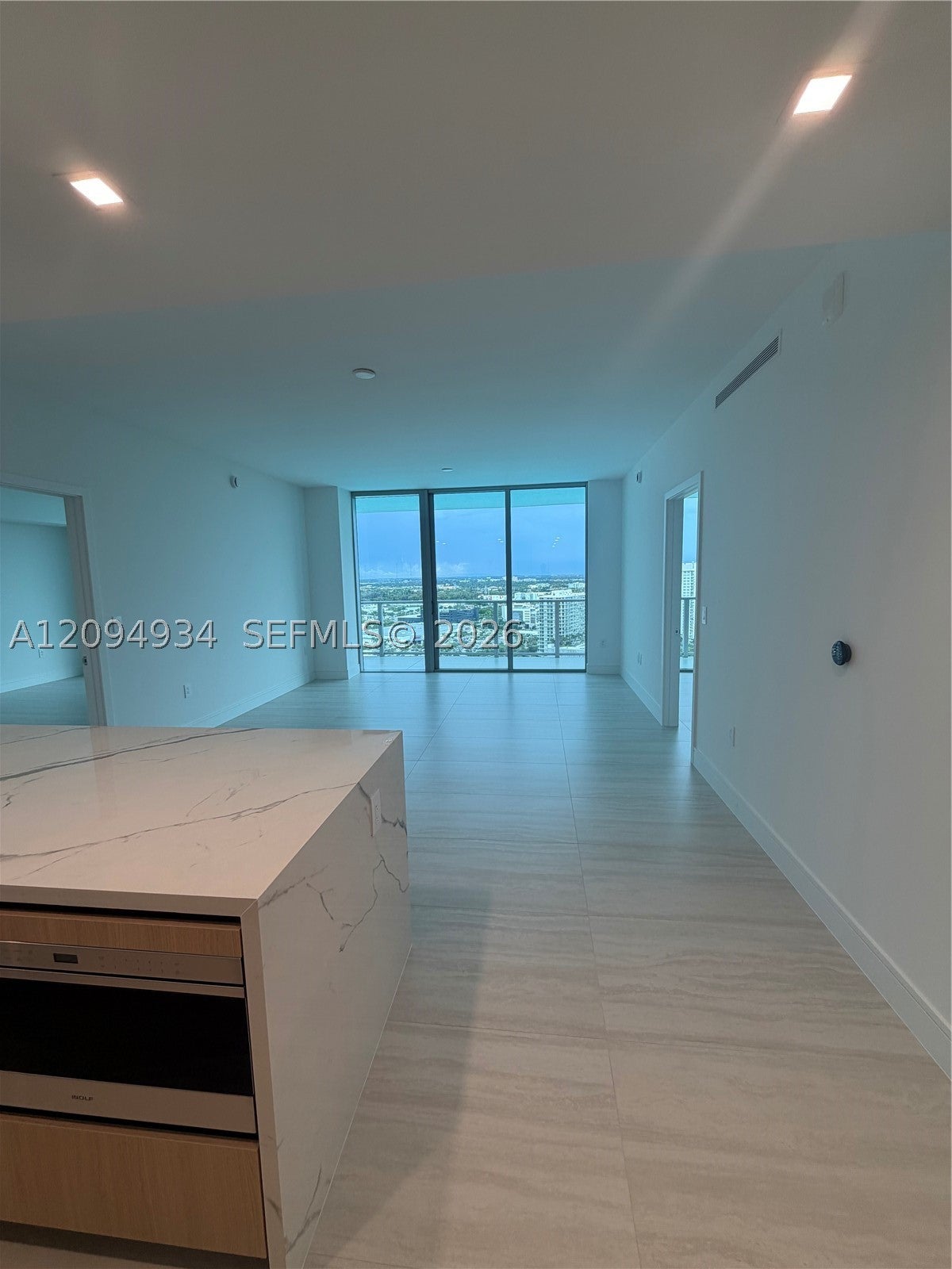 2411 Laguna Cir 2408