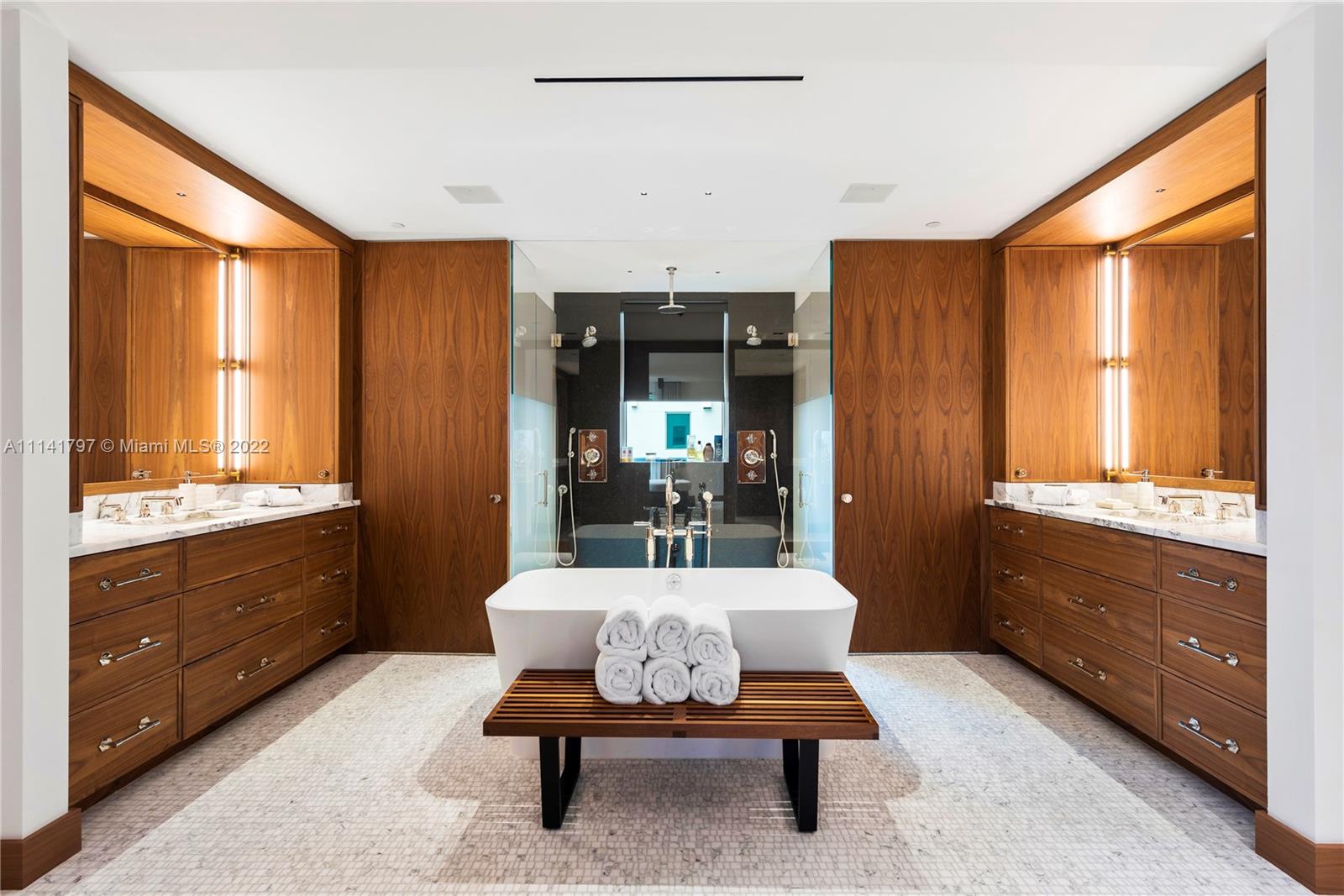 OCEAN HOUSE CONDO - Residential