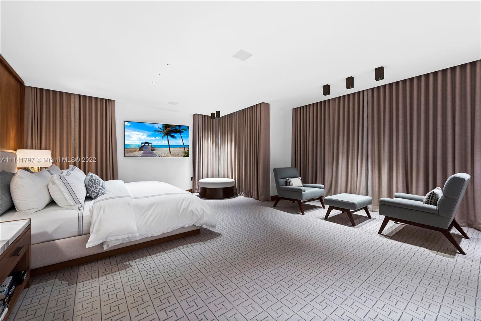 OCEAN HOUSE CONDO - Residential