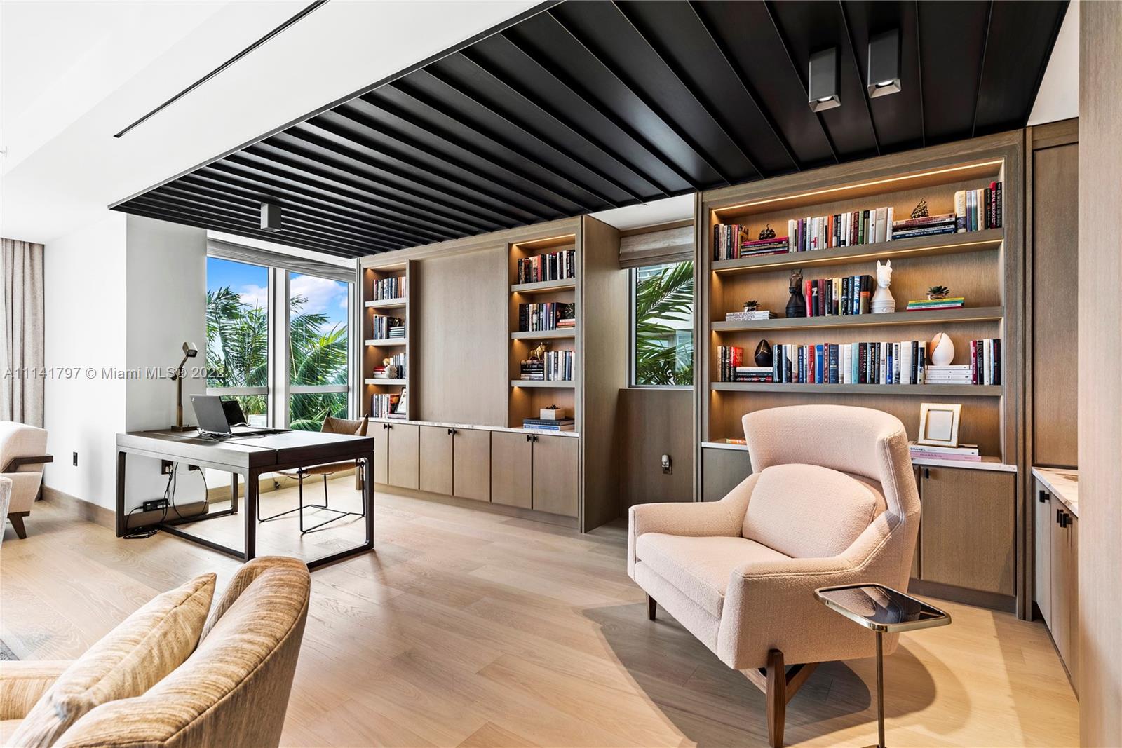 OCEAN HOUSE CONDO - Residential