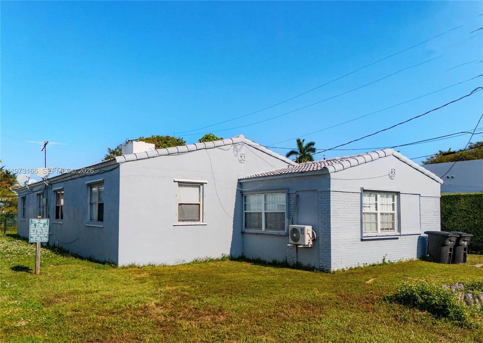 ISLE OF NORMANDY MIAMI VI - Land