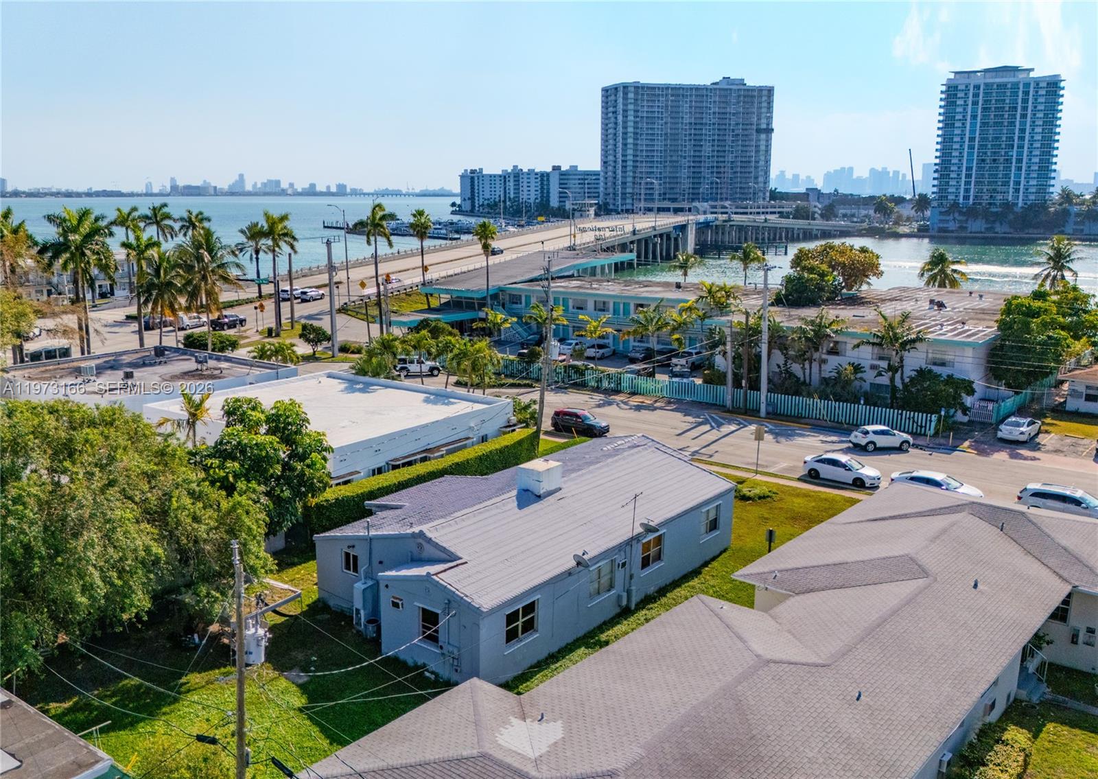 ISLE OF NORMANDY MIAMI VI - Land