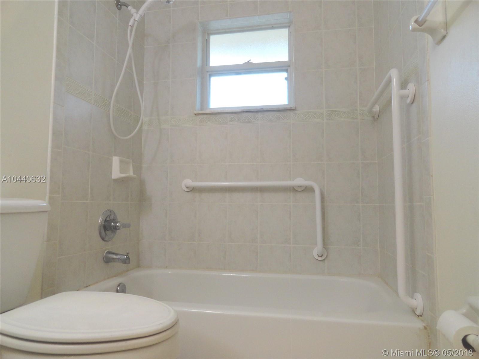 GREENVIEW SHORES - Residential Lease