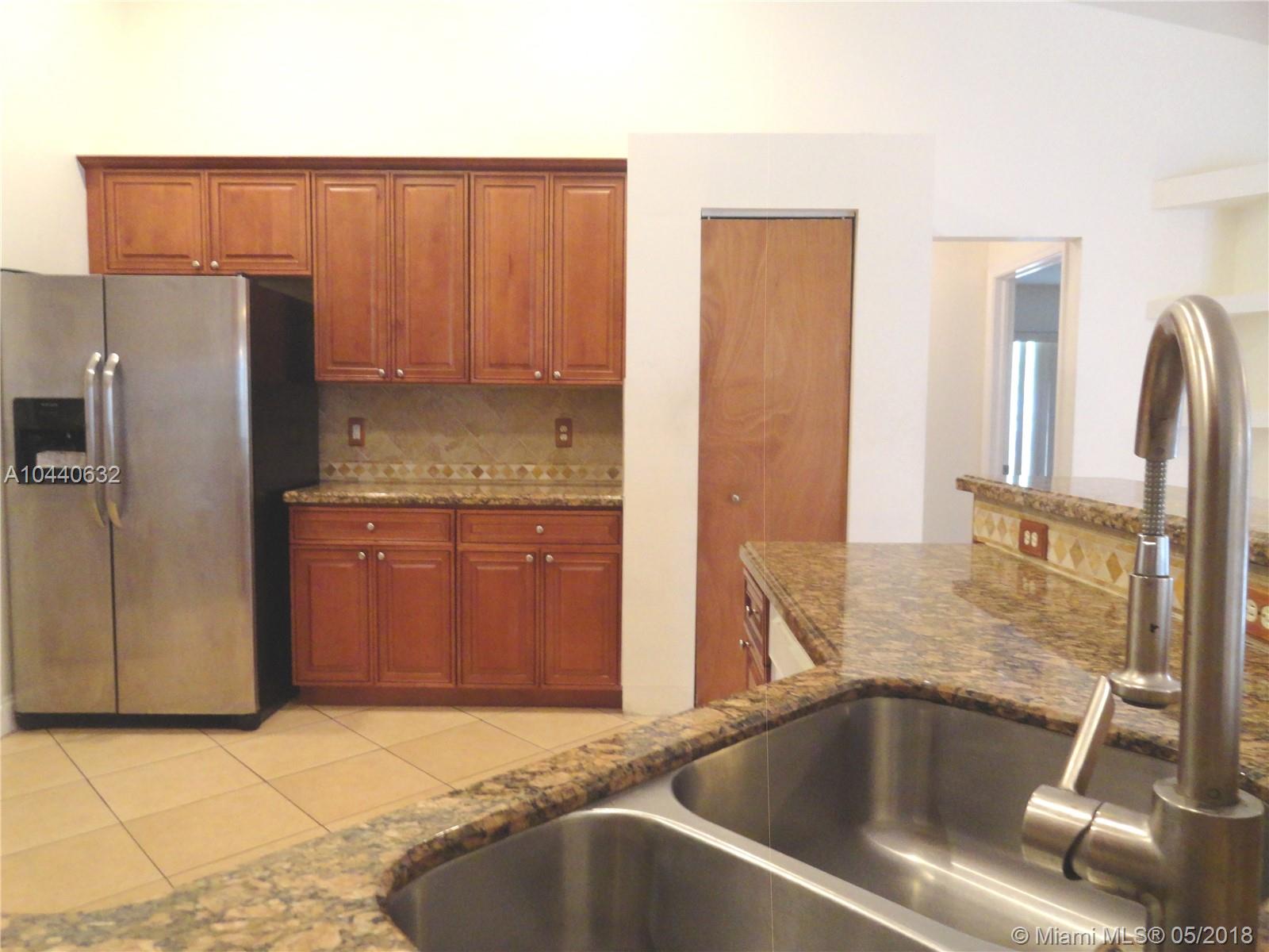 GREENVIEW SHORES - Residential Lease