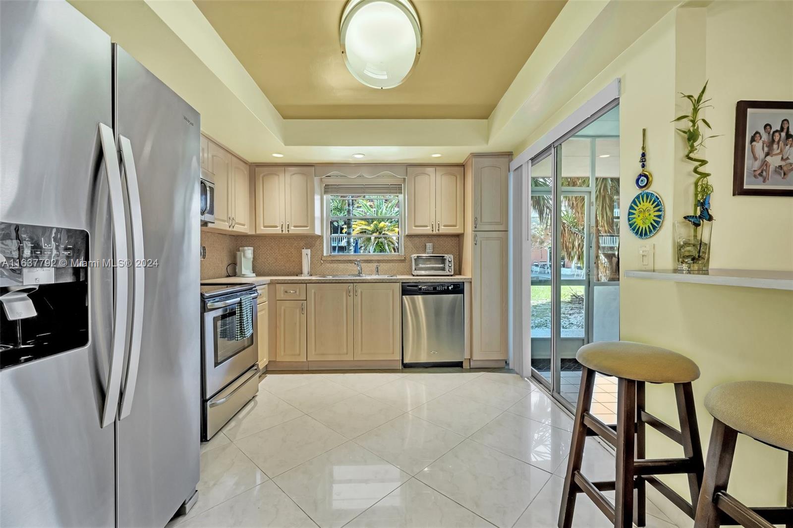 ELDORADO PLAZA WEST CONDO - Residential
