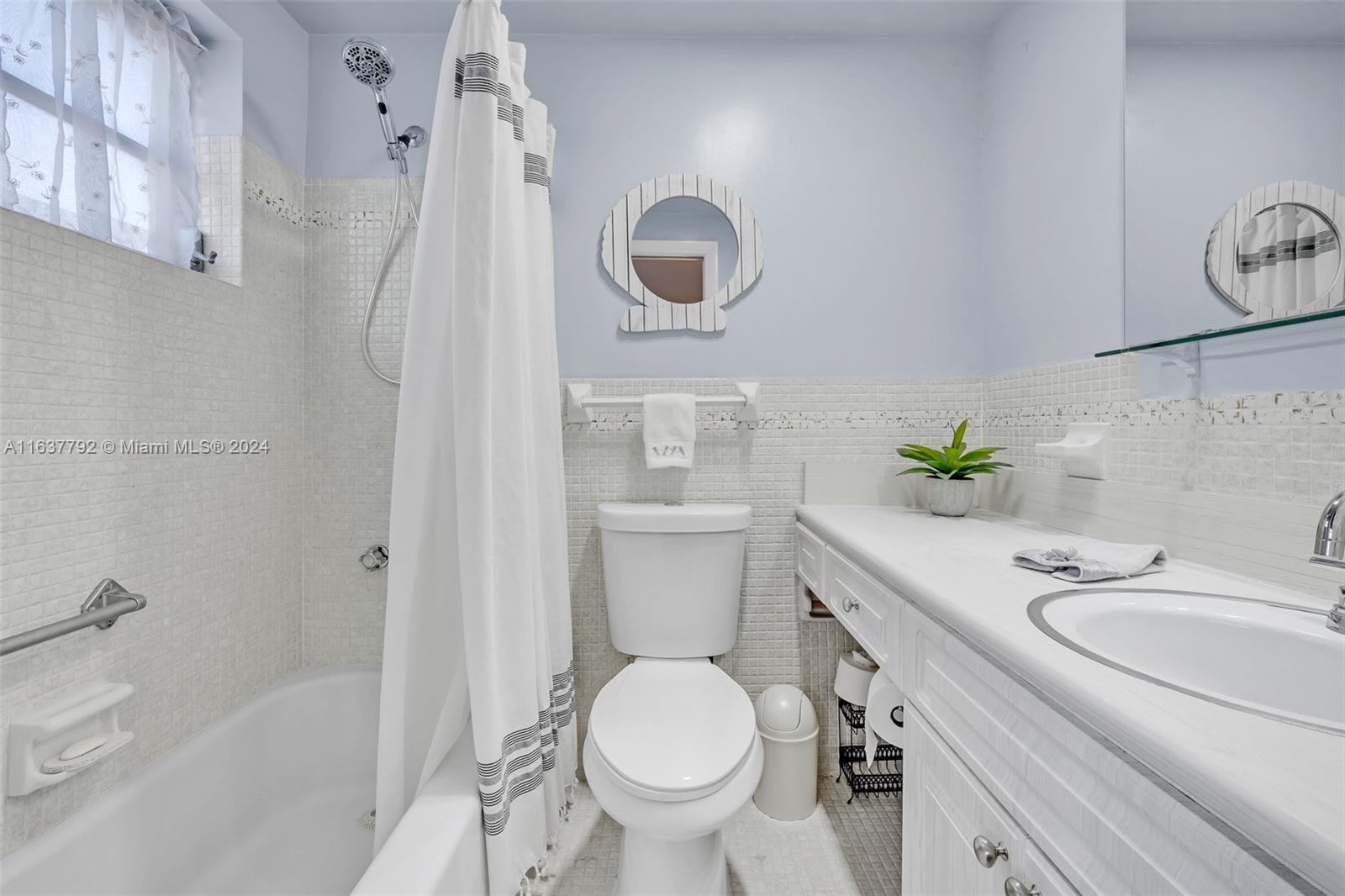 ELDORADO PLAZA WEST CONDO - Residential