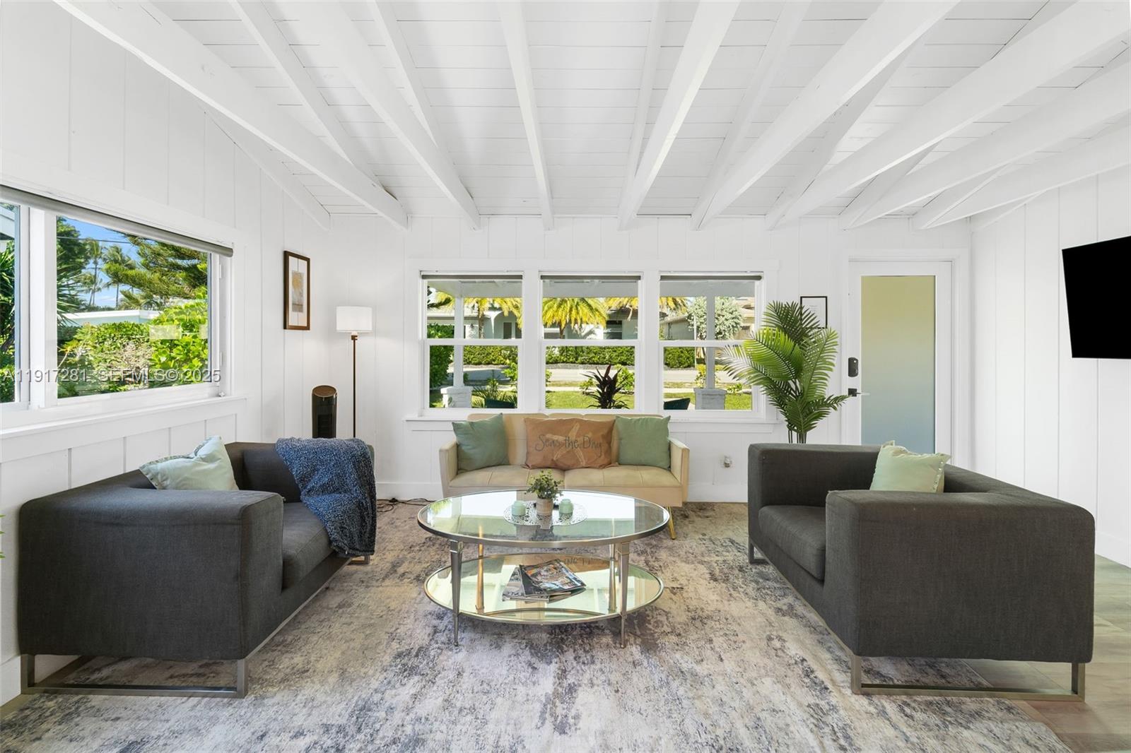 MIDDLE RIVER PLAZA - Residential Lease